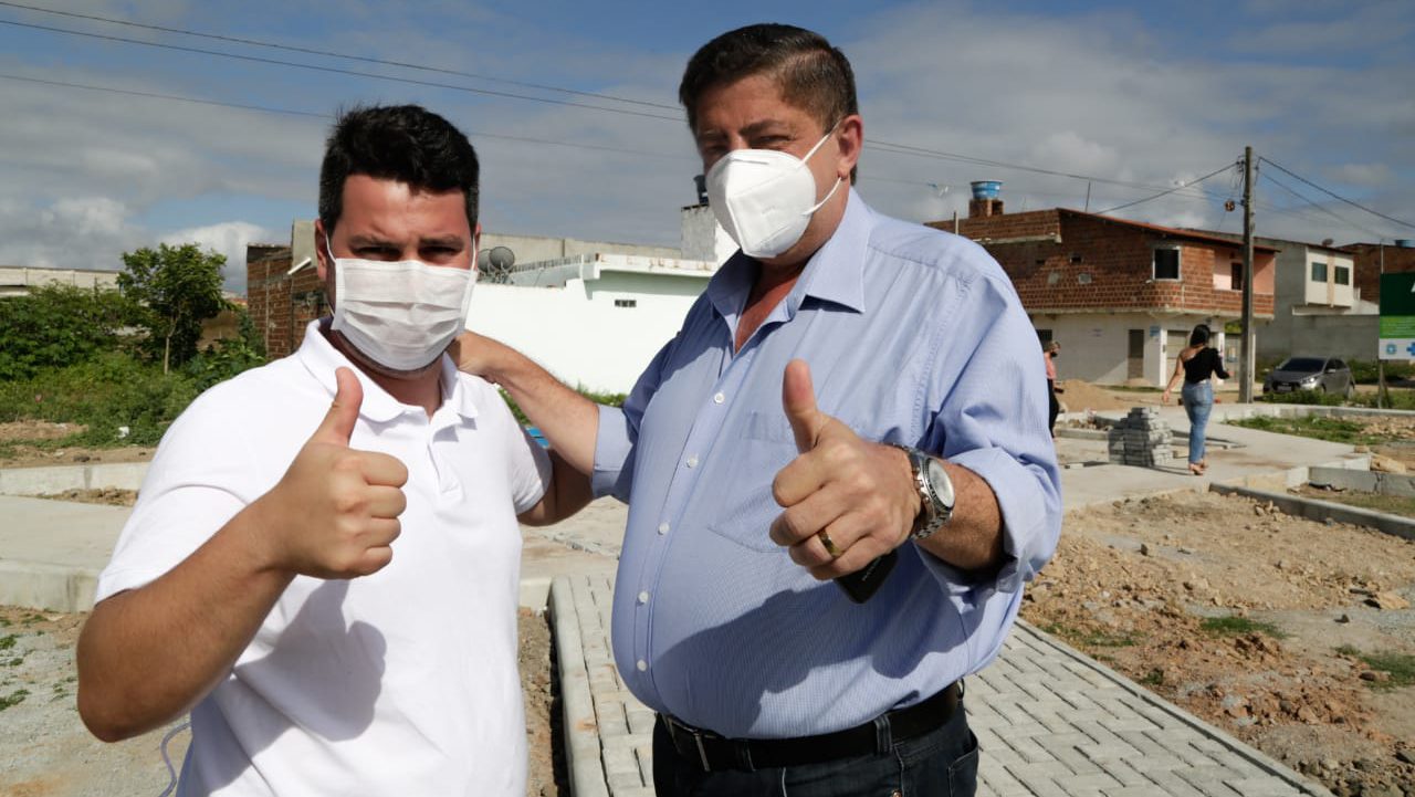 Ao lado de Joaquim Neto, Tadeuzinho realiza visita a sede dos Escoteiros