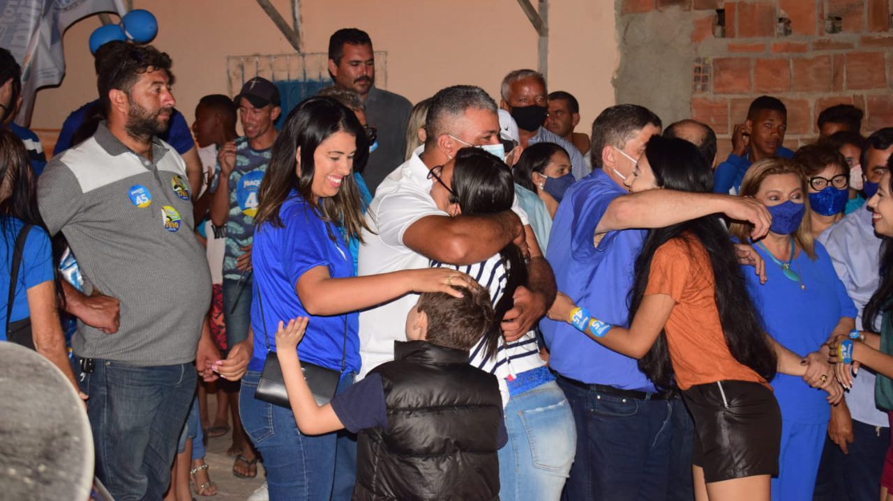 Gil Dantas (PSDB) se destaca durante Caravana 45, pelas ruas de Gravatá