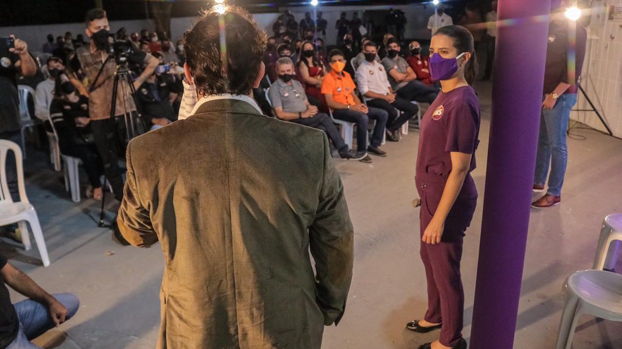 Raquel Lyra participa de reunião com pastores de igrejas evangélicas