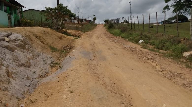 Gil Dantas indica o calçamento da Rua Vereador Paulino de Farias, em Uruçu