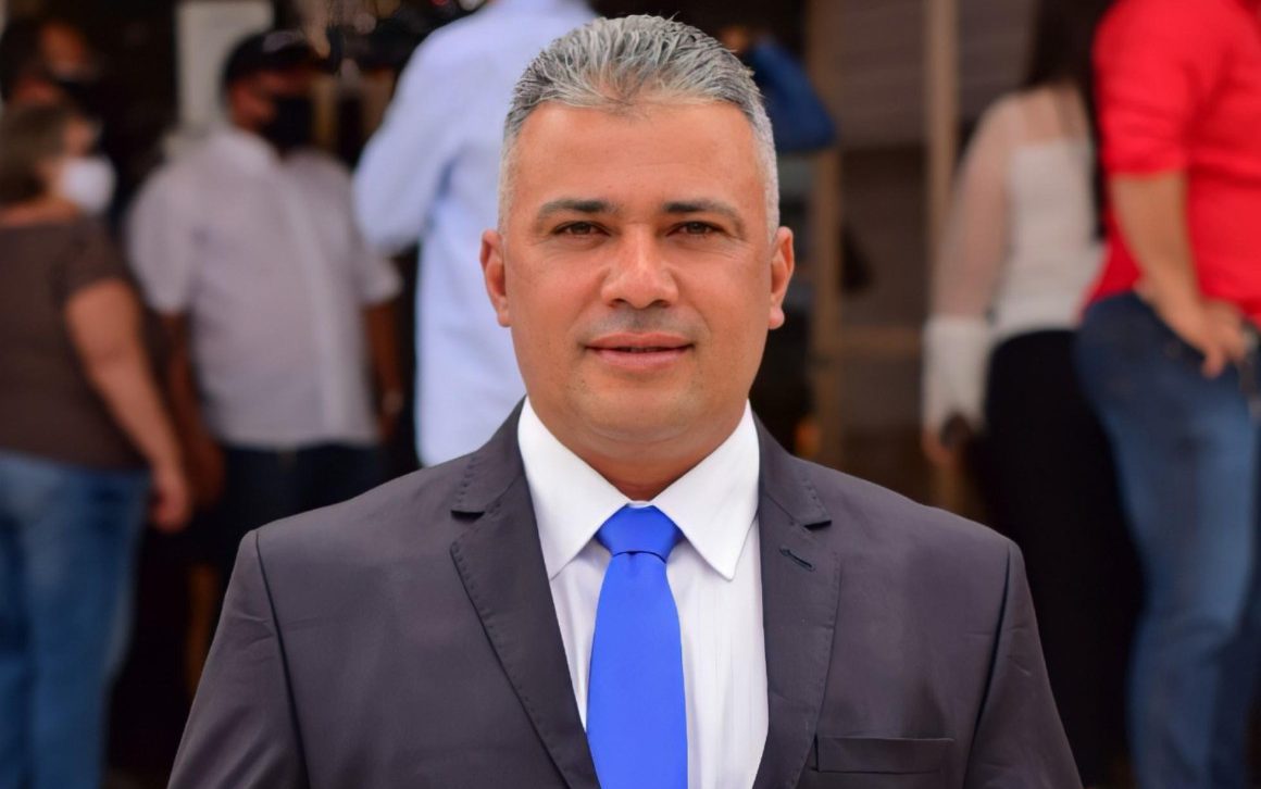 Gil Dantas solicita a construção de uma Quadra Poliesportiva em São Severino