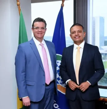 Léo do Ar articula criação de cartilha sobre RPPS para vereadores do estado