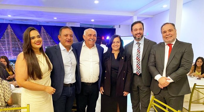 Léo do Ar reforça união entre câmaras em solenidade realizada em Passira