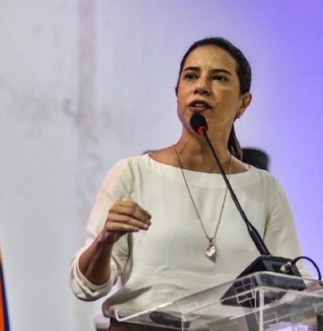 Raquel Lyra confirma presença no congresso da UVP em fevereiro