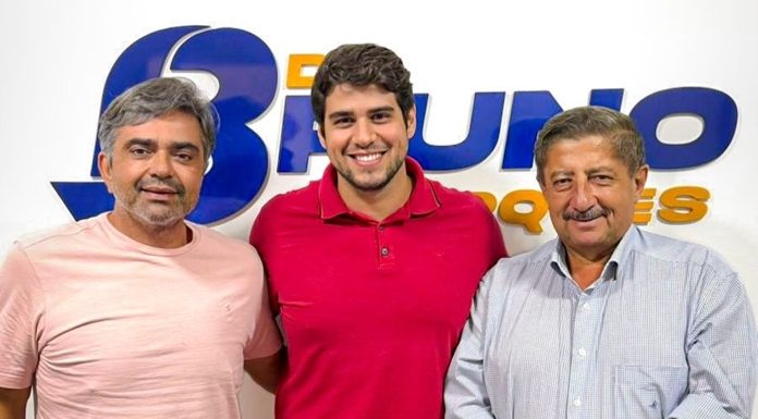 Bruno Marques comemora apoio do ex-prefeito de Gravatá, Joaquim Neto