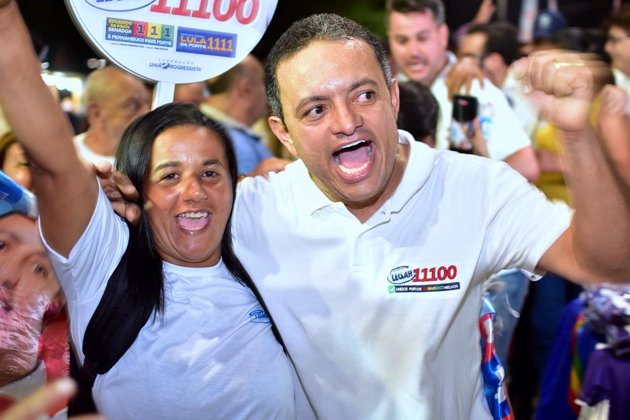 Léo do Ar inaugura comitê político em Gravatá com caminhada e apoio de lideranças